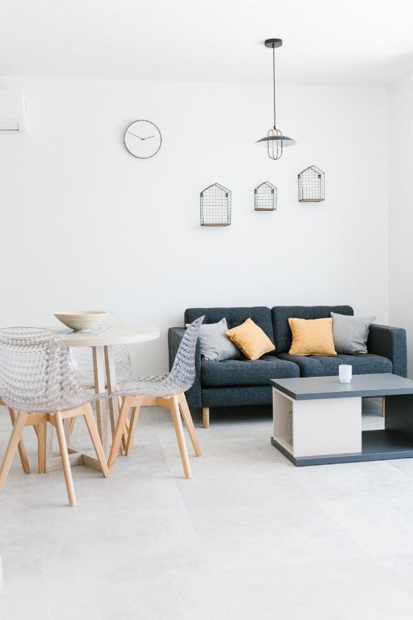 Apartmani Toma Pakoštane Exteriör bild